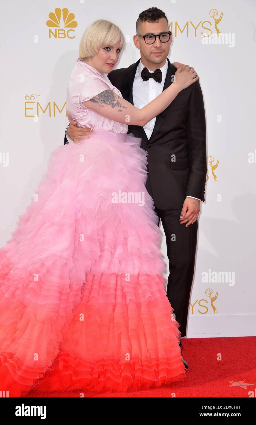 Jack Antonoff und Lena Dunham nehmen an den 66. Jährlichen Primetime Emmy Awards im Nokia Theater L.A. Teil Live in Los Angeles, CA, USA, am 25. August 2014. Foto von Lionel Hahn/ABACAPRESS.COM Stockfoto
