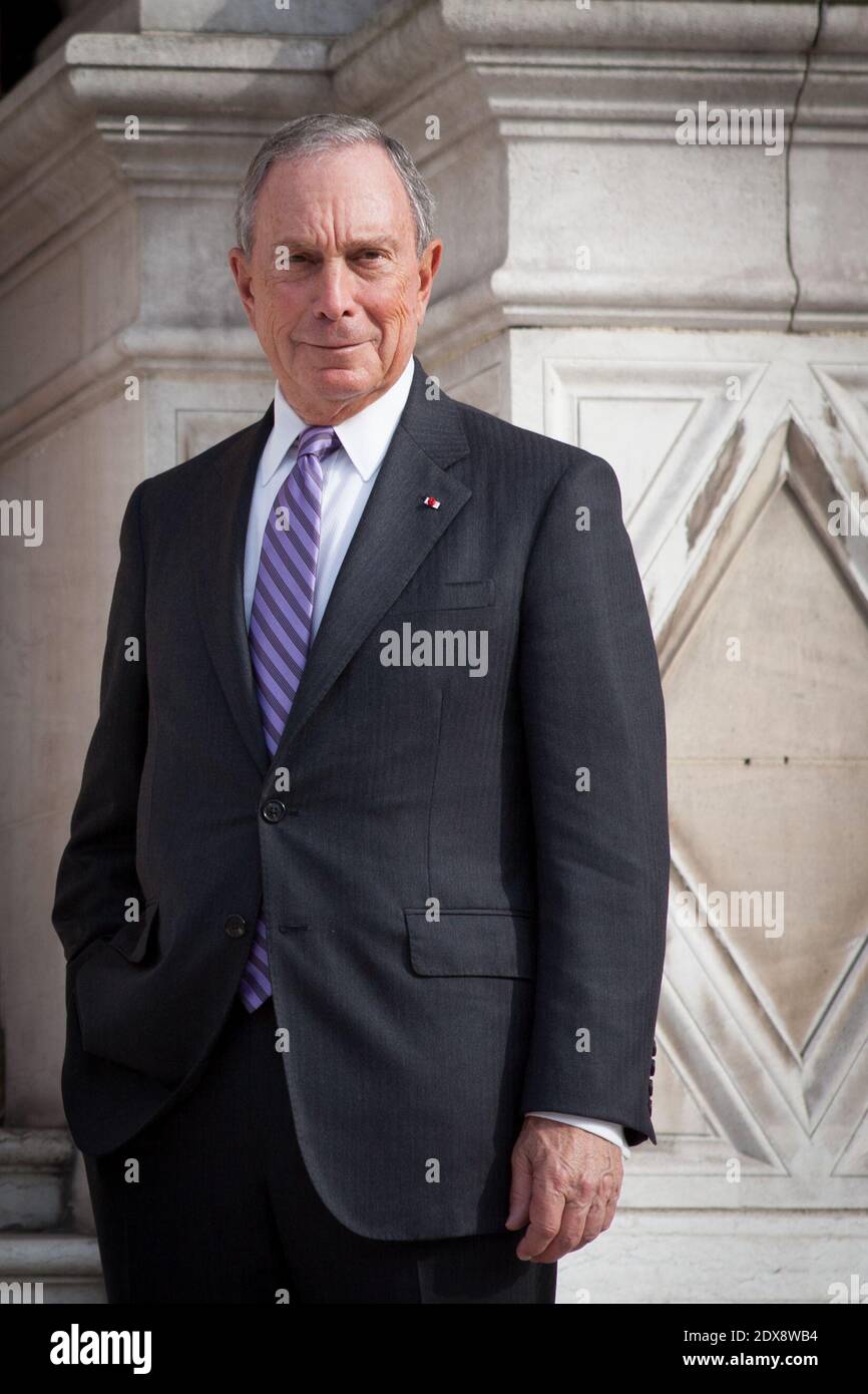 Der ehemalige New Yorker Bürgermeister Michael Bloomberg empfing Anne Hidalgo, die Bürgermeisterin von Paris, am 17. September 2014 im Hotel de Vile in Paris, Frankreich. Foto von Audrey Poree/ABACAPRESS.COM Stockfoto