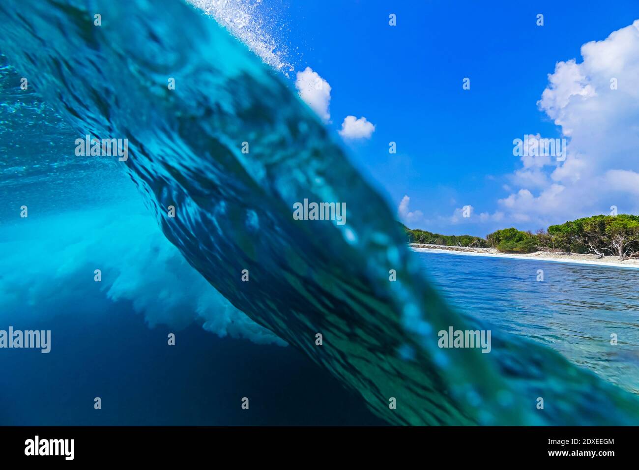 Blaue plätschernden Welle des Arabischen Meeres Stockfoto