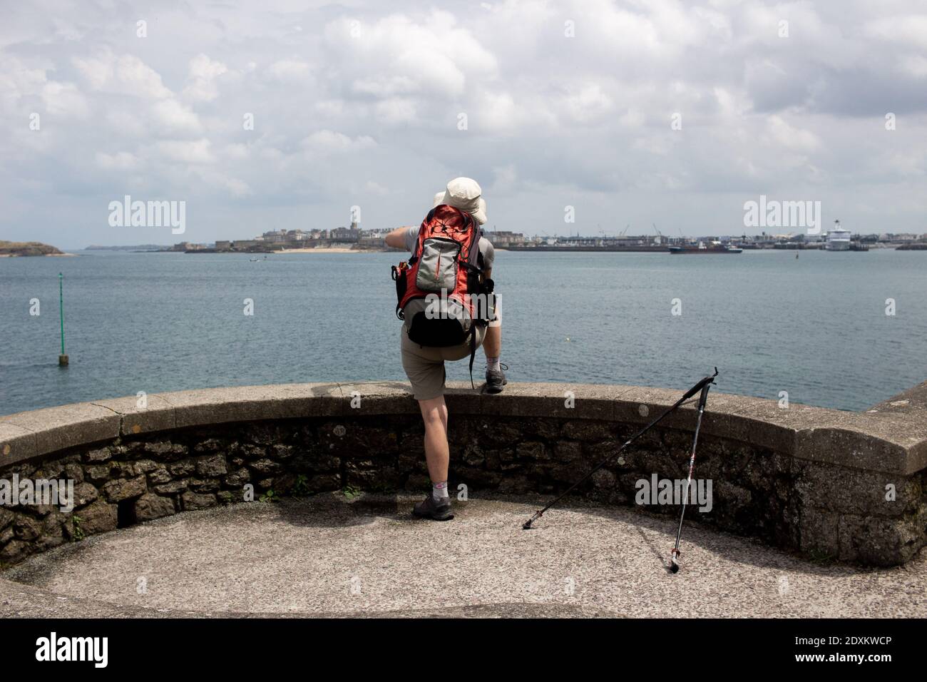 FRA - DAS TÄGLICHE LEBEN IN DER BRETAGNE Illustration des täglichen Lebens im Sommer in der Bretagne. FRANKREICH - VIE QUOTIDIENNE en BRETAGNE Illustration de la vie quotidienne en Stockfoto