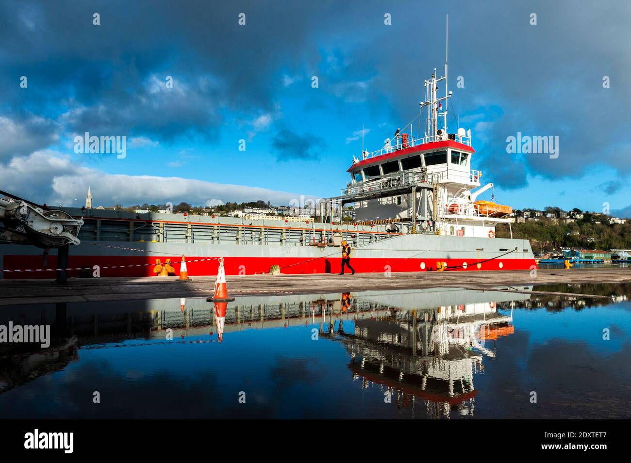 Cork, Irland. Dezember 2020. General Cargo Schiff 'Jolyn' legt heute Nachmittag am Kennedy Quay an und trägt eine Ladung Tierfutter. Sie segelt am 30. Dezember. Quelle: AG News/Alamy Live News Stockfoto