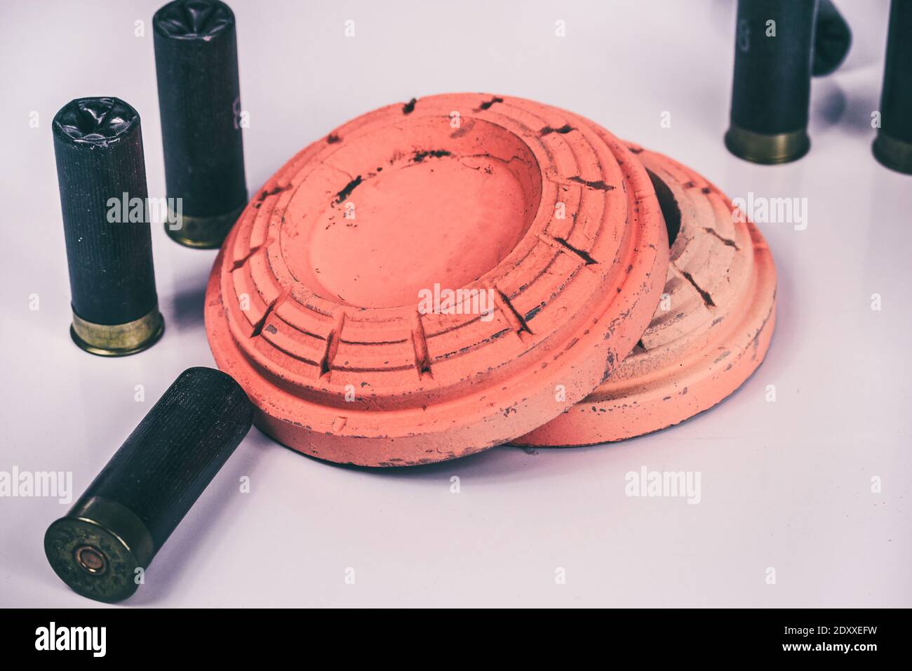 Skeet targets -Fotos und -Bildmaterial in hoher Auflösung – Alamy