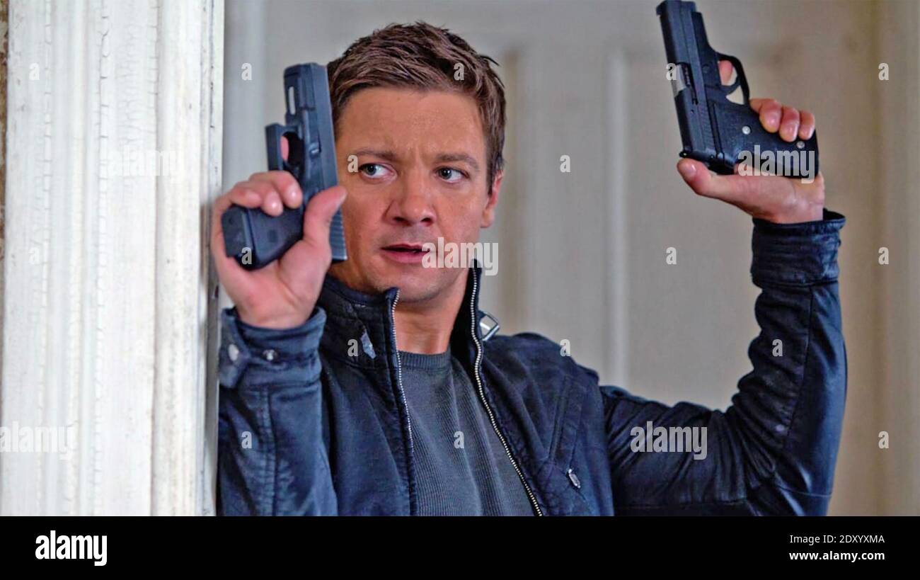 THE BOURNE LEGACY 2012 Universal Pictures Film mit Jeremy Renner Als Black OPS Agent AaronCross Stockfoto