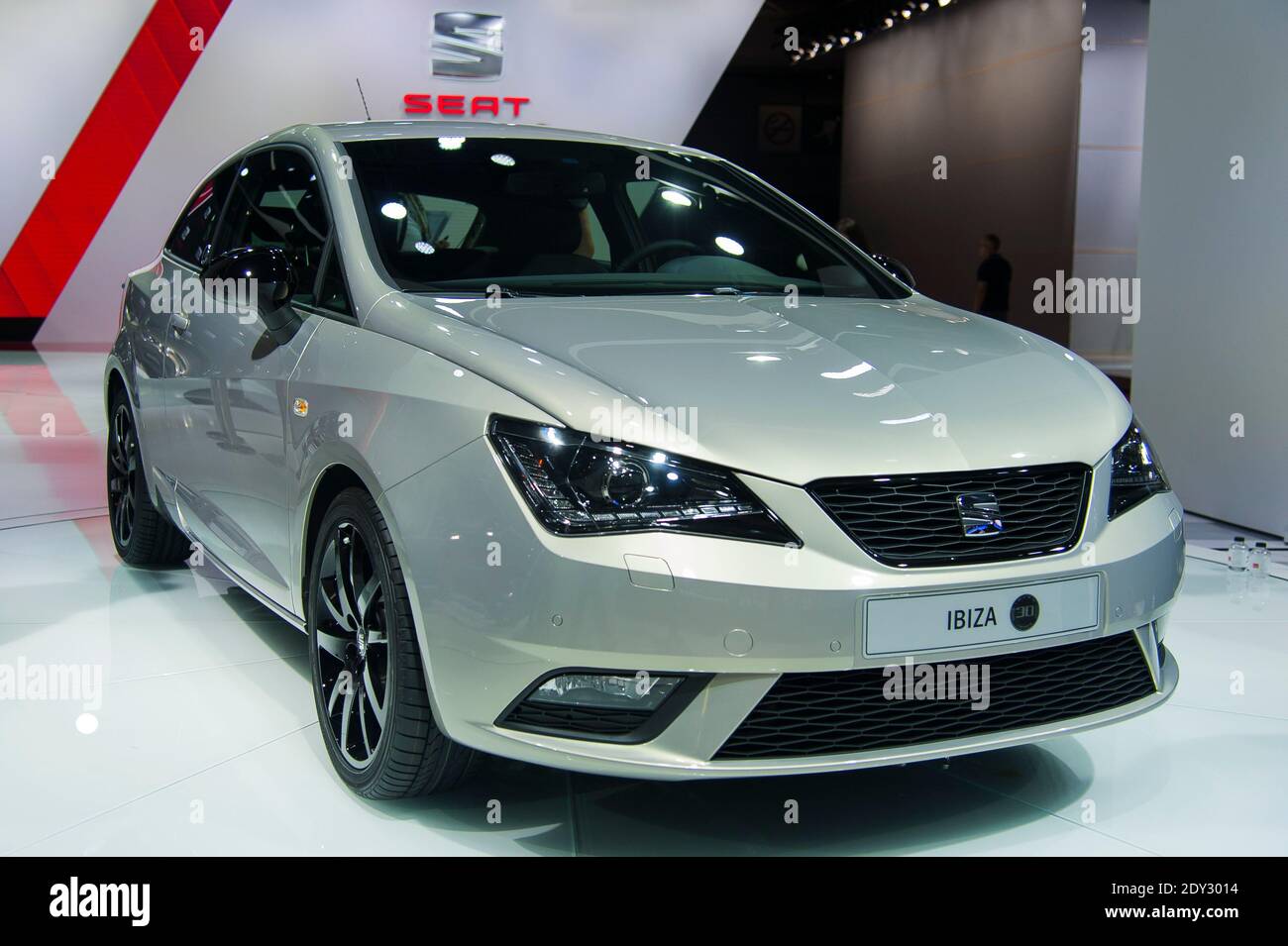 Der neue Seat Ibiza beim Pressetag des Pariser Automobilsalon, bekannt als Mondial de l'Automobile in Paris, Frankreich, am 2. Oktober 2014. Foto von Nicolas Genin/ABACAPRESS.COM Stockfoto