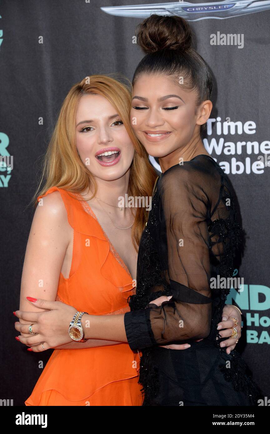 photo Zendaya Coleman https www alamy de bella thorne und zendaya coleman besuchen am 6 oktober 2014 die premiere von disneys alexander and the terrible horrible no good very bad day im el capitan theatre in los angeles ca usa foto von lionel hahnabacapresscom image395294148 html