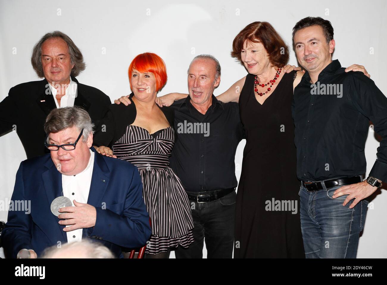 Gonzague Saint-Bris, Jean-Claude Morchoisne, Gerald Dahan, Lola Semonin, Helene Delavault Teilnahme an einer Party zur Feier des 160jährigen Alphonse Allais im Restaurant La Cremalliere in Montmartre, Paris, Frankreich am 21. Oktober 2014. Foto von Sophie Mhabille/ABACAPRESS.COM Stockfoto