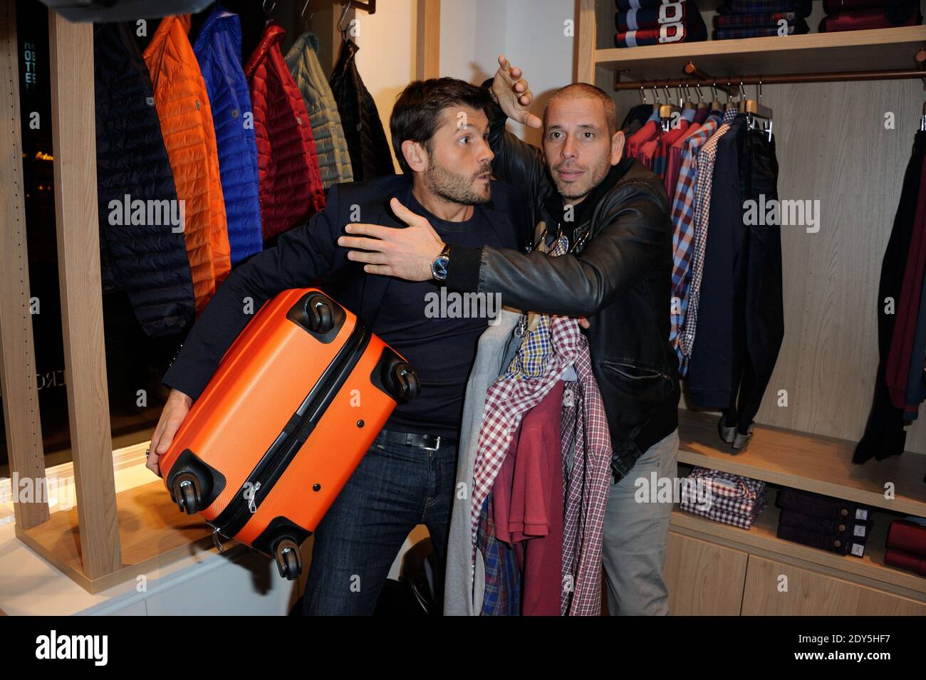 Christophe Beaugrand, Medi Sadoun bei Serge Blanco Neueröffnung in Paris, Frankreich am 13. November 2014, Foto von Alban Wyters/ABACAPRESS.COM Stockfoto