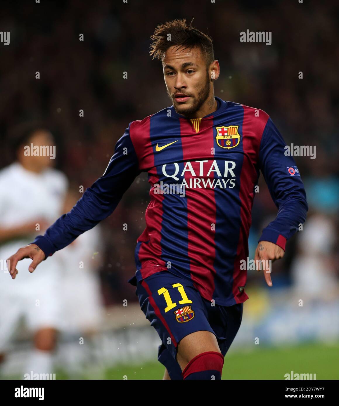 Neymar jr des FC Barcelona beim FuBballspiel der UEFA Champions League FC Barcelona gegen Paris Saint Germain am 10. Dezember 20114 im Camp Nou in Barcelone Spanien. Barcelona gewann 3 1. Foto von Giu...