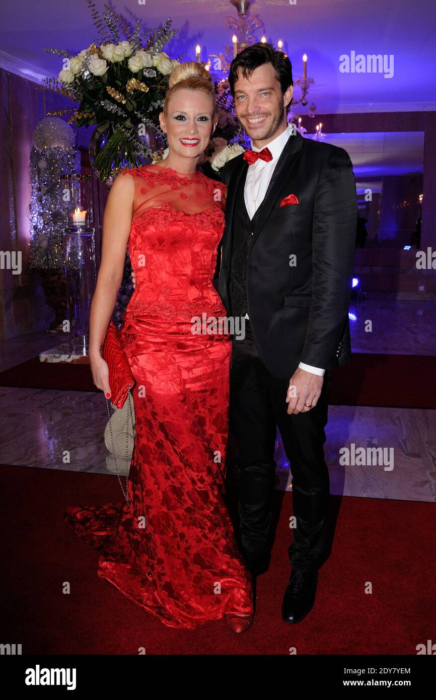 Elodie Gossuin und Bertrand Lacherie nehmen an der Verleihung der "Best Awards 2014" Teil, die am 15. Dezember 2014 in den Salons Hoche in Paris, Frankreich, stattfand. Foto von Alban Wyters/ABACAPRESS.COM Stockfoto