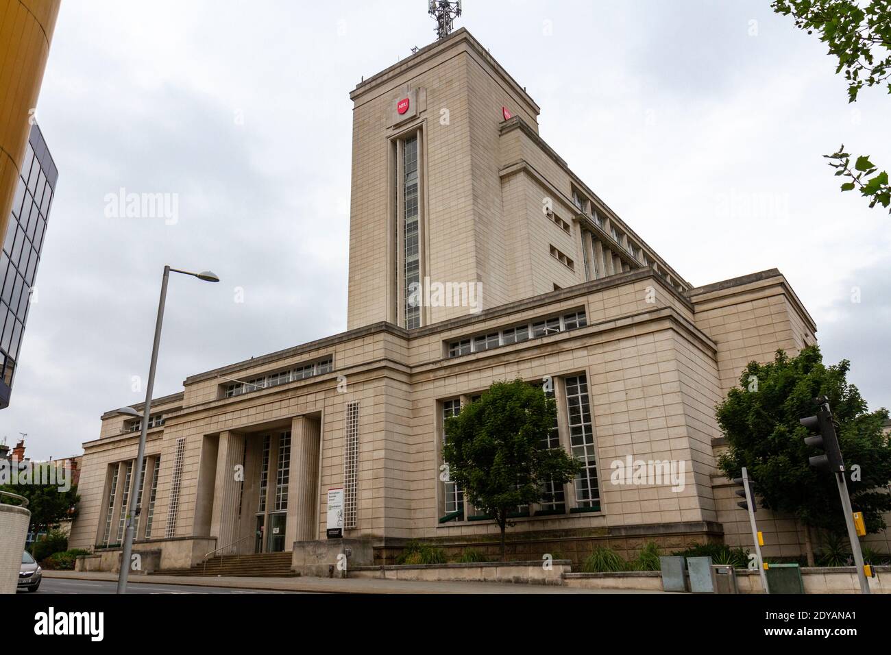 Das Newton Building, Sitz der Nottingham Business School (Nottingham Trent University) im Stadtzentrum von Nottingham, Notts., Großbritannien. Stockfoto