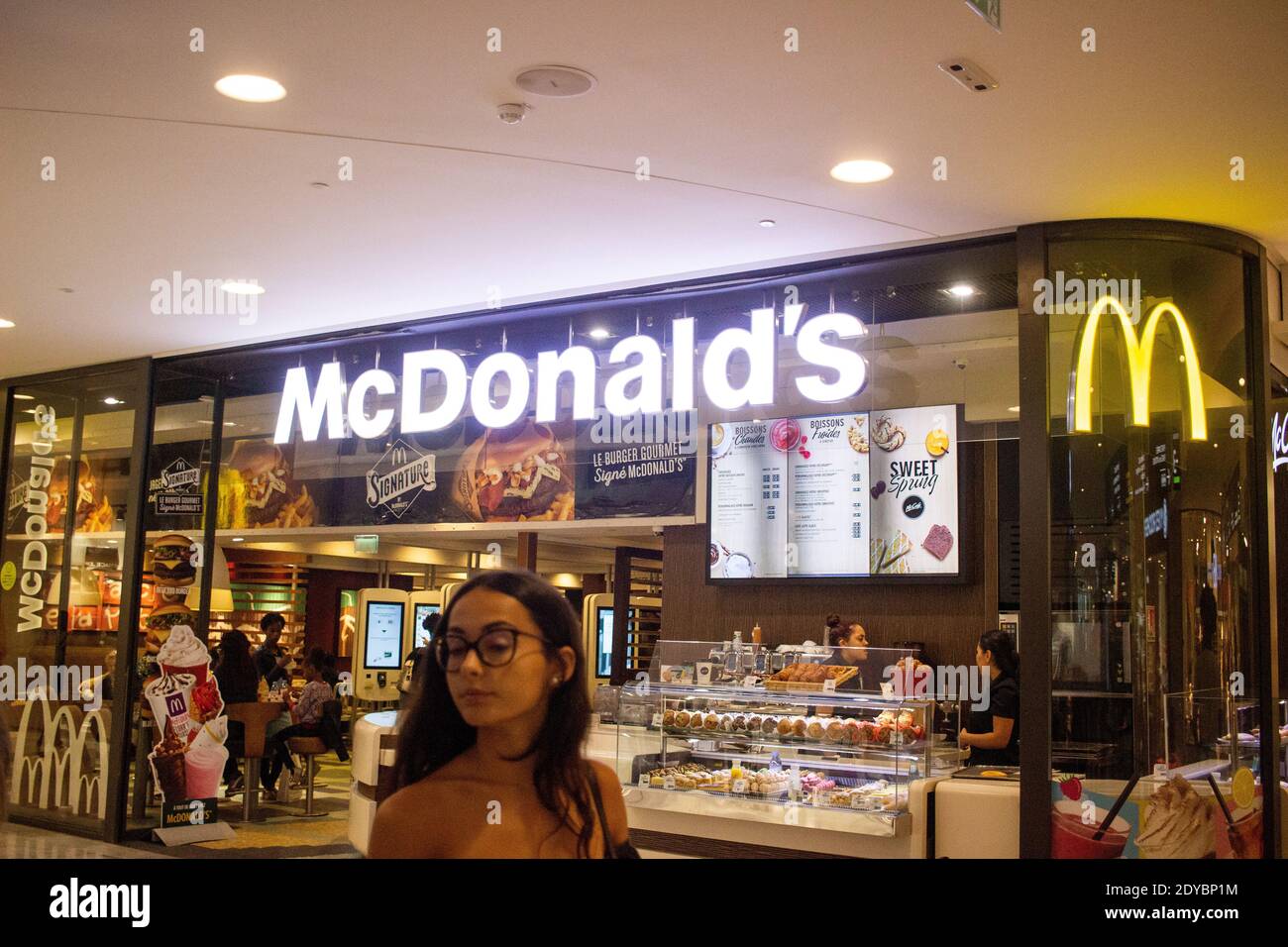 Lllustration des täglichen Lebens in Paris, Frankreich. Lllustration du quotidien à Paris en France. Stockfoto