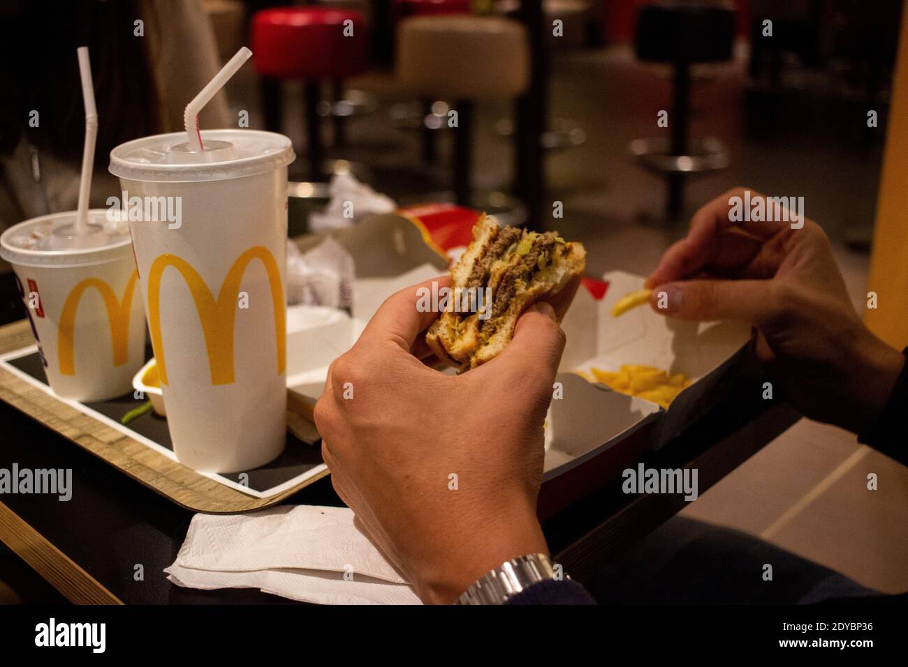 Lllustration des täglichen Lebens in Paris, Frankreich. Lllustration du quotidien à Paris en France. Stockfoto