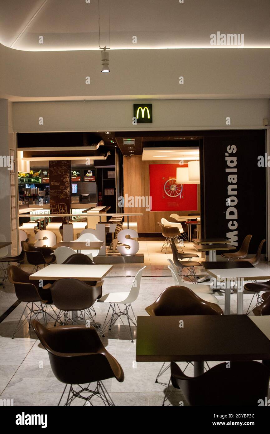 Lllustration des täglichen Lebens in Paris, Frankreich. Lllustration du quotidien à Paris en France. Stockfoto