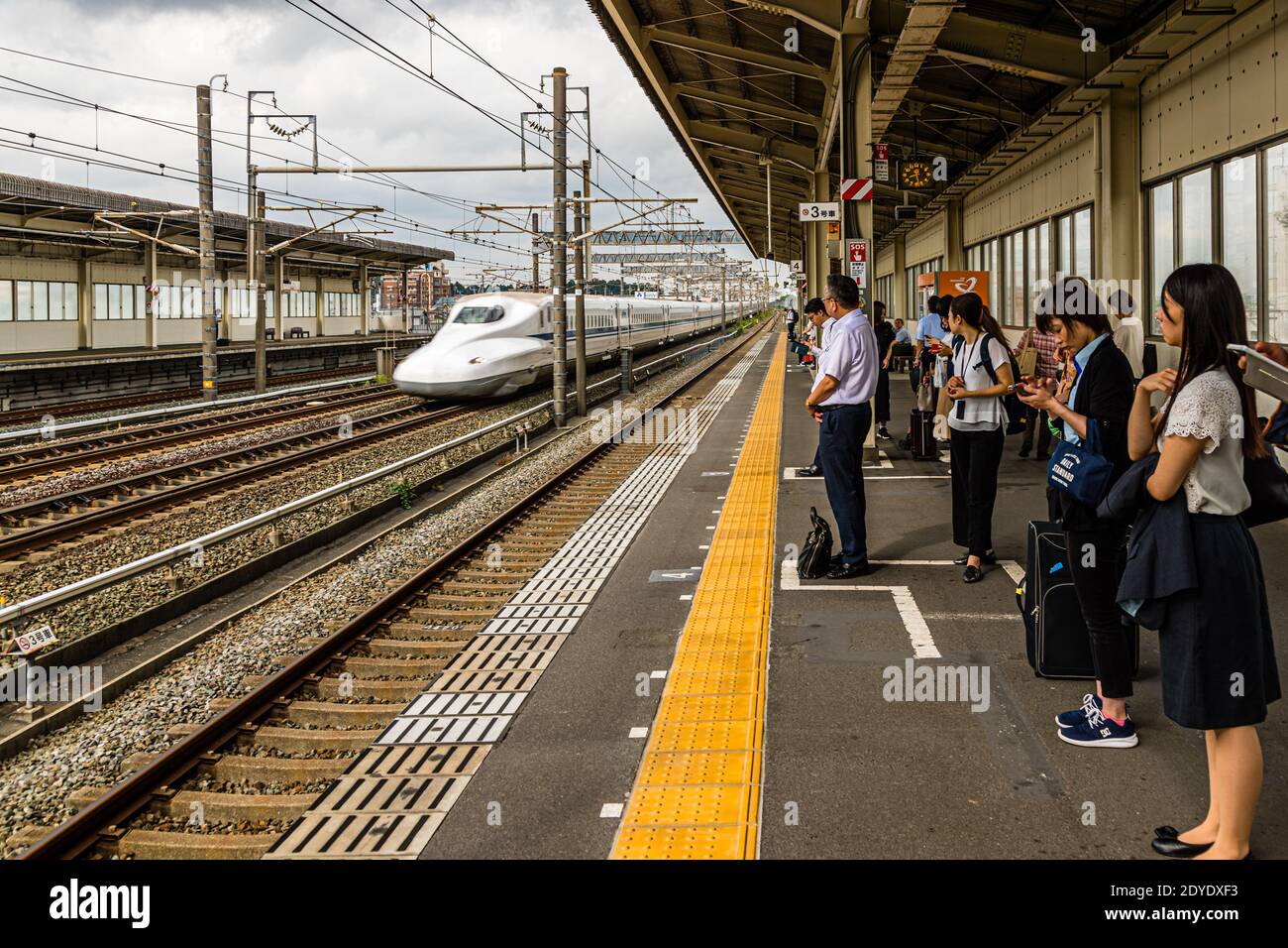 Shinkansen-Plattform in Kakegawa, Japan Stockfoto