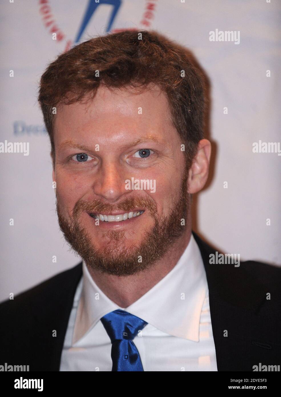 NASCAR-Fahrer Dale Earnhardt Jr. stellt sich am 26. Februar 2013 bei der Challenge Champions Gala der National Guard Youth Foundation im J.W Marriott Hotel in Washington, DC, USA. Foto von Olivier Douliery/ABACAPRESS.COM Stockfoto