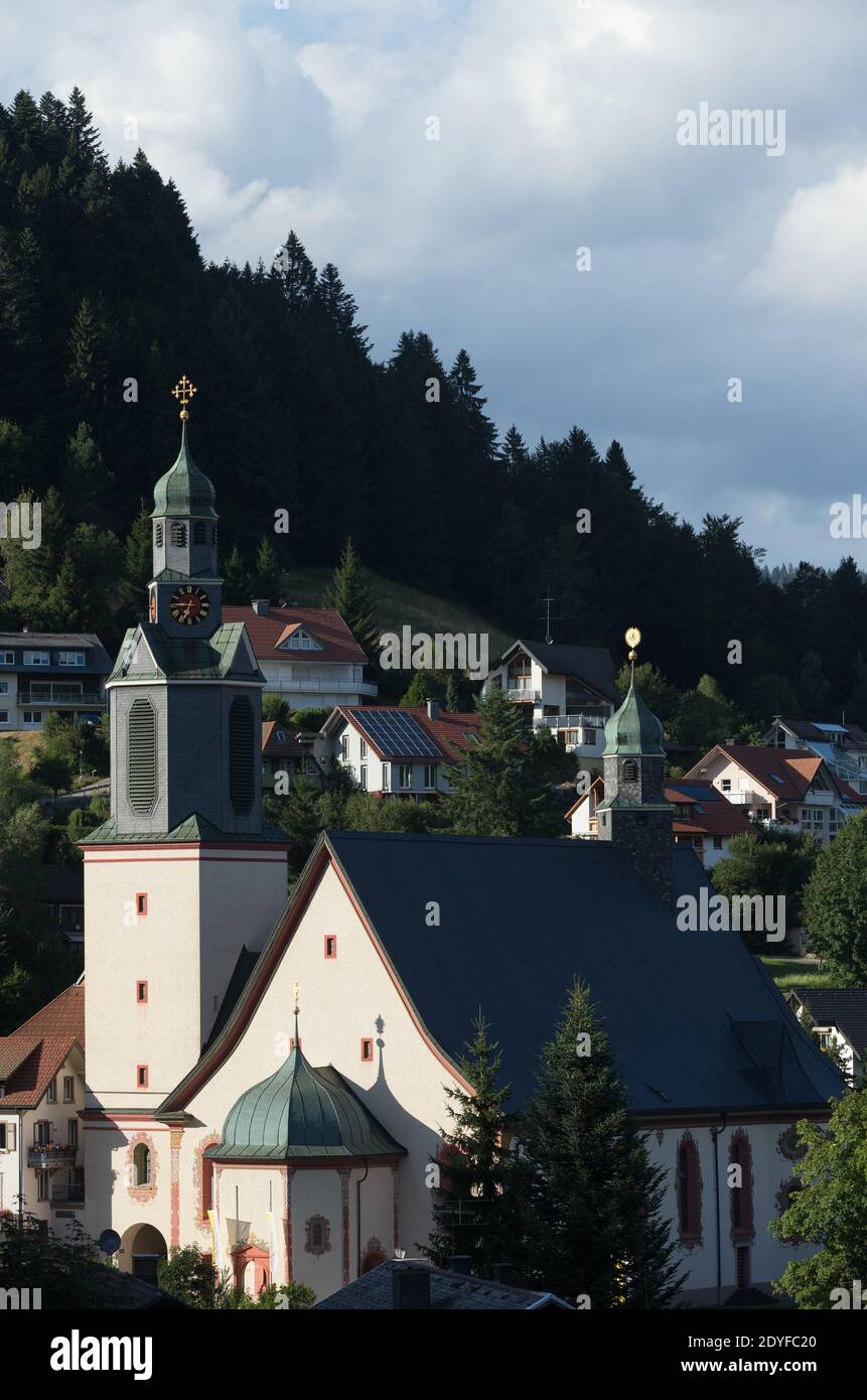 Kirchturm der Kirche unserer Lieben Frau in Todtmoos. Wallfahrtskirche - unserer Lieben Frau von Todtmoos ist regional eine bekannte Wallfahrtskirche. Stockfoto