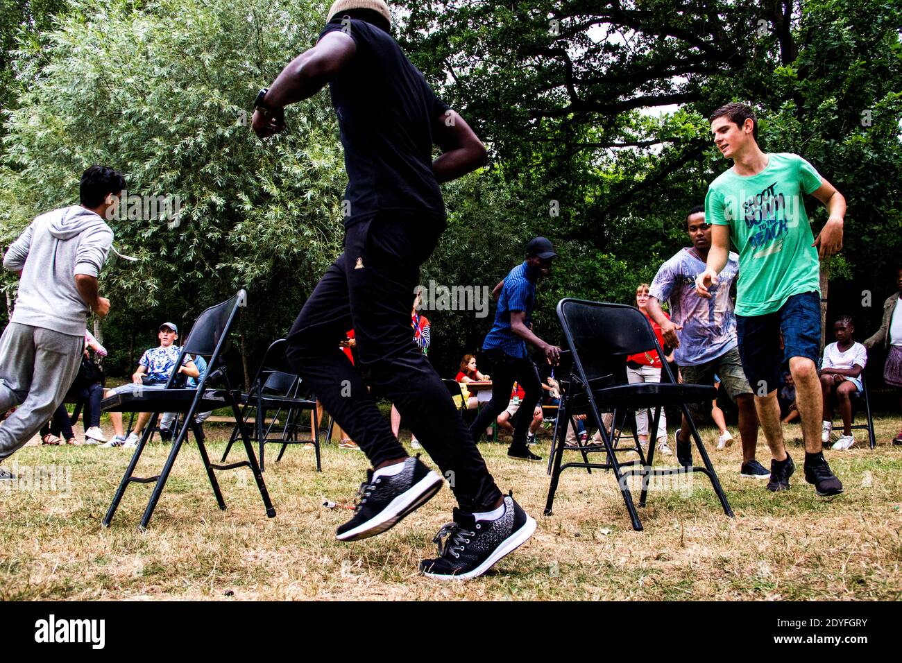 FRA - SOMMERQUARTIERE. Festival Eco-Citizen auf halbem Weg zwischen Weltmusik und urbanen Kulturen bringt am Abend junge Talente und renommierte Stockfoto