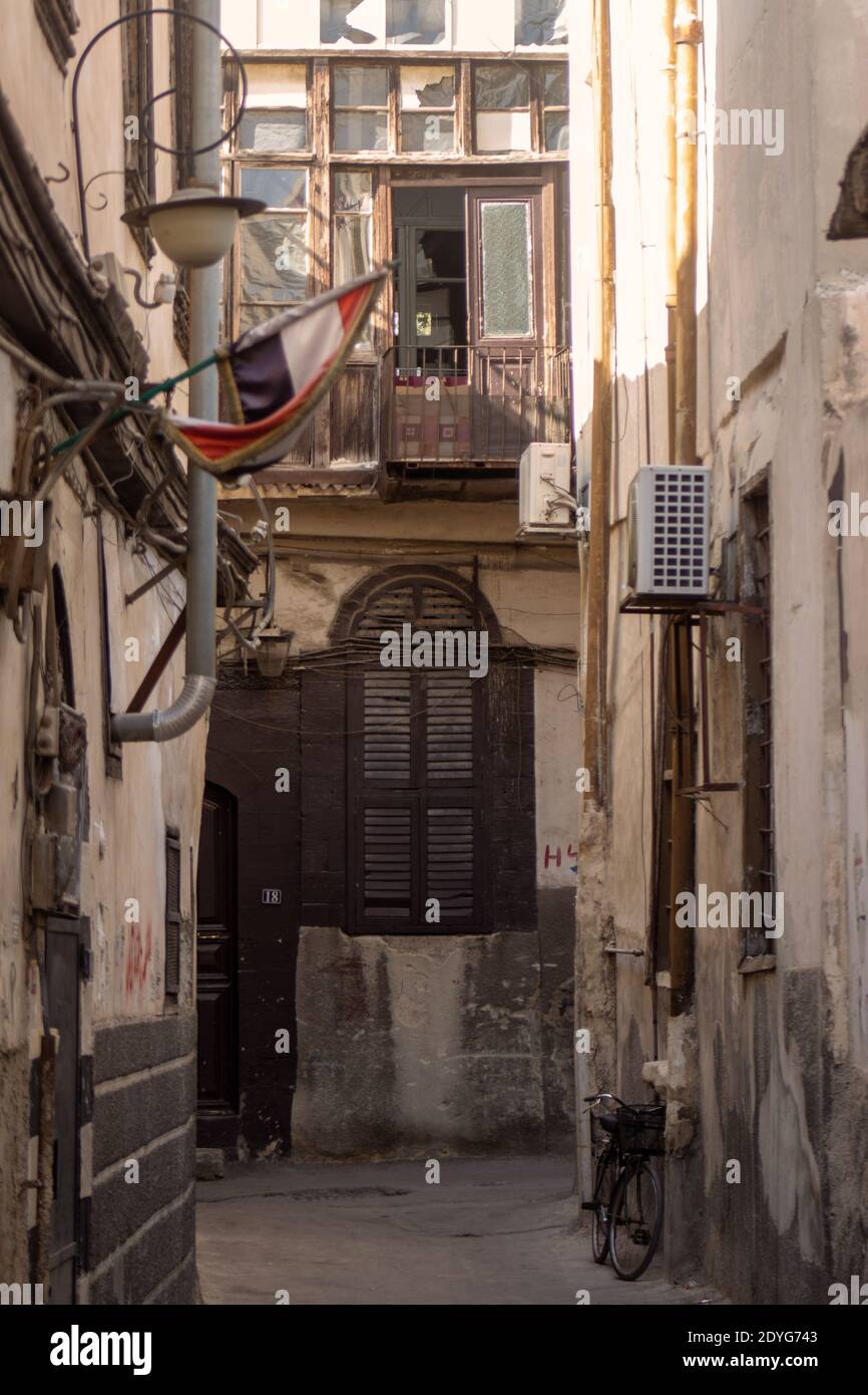 Vintage Straße und das Leben wie sieht in alten Stadt in Damaskus (Arabische Republik Syrien) während der Coronavirus-Pandemie 14/09/2020 Stockfoto