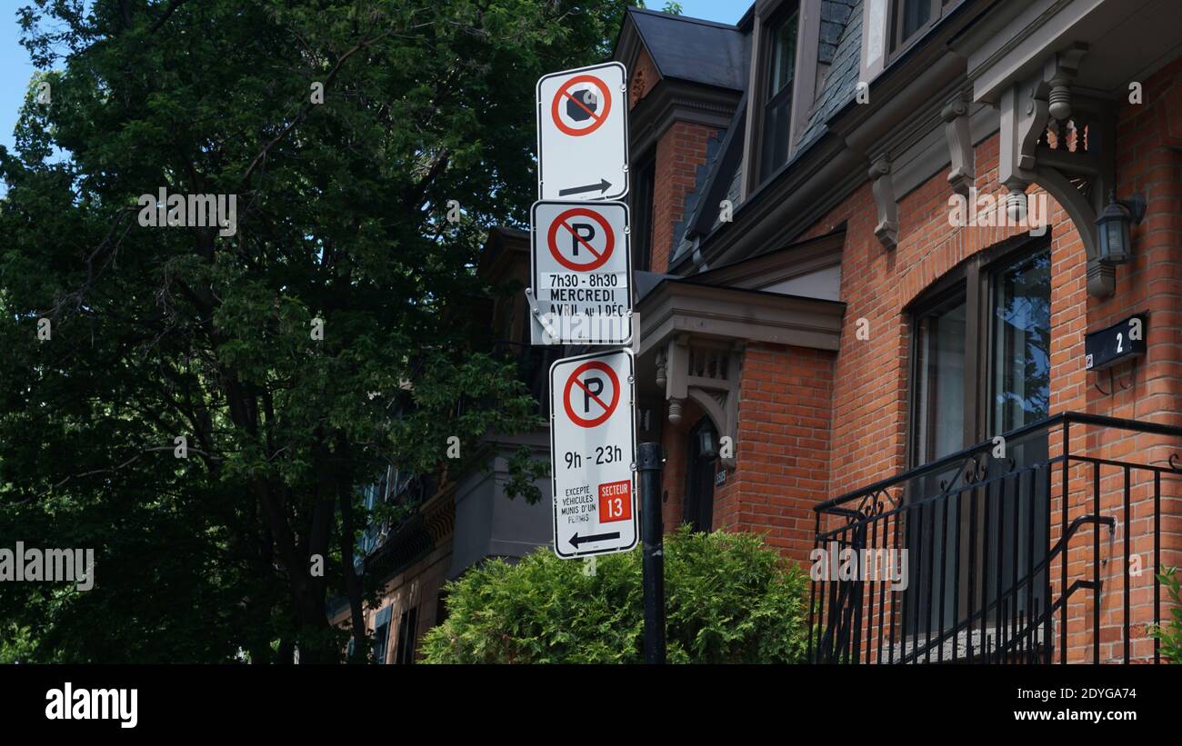 Montreal, QC/ Kanada - 6/24/2020: Parkplatz Herausforderung in der Innenstadt. Keine Parkschilder: Mitte (mittwochs von 7:30 bis 8:30 UHR, vom 1. April bis 1. Dezember), Stockfoto