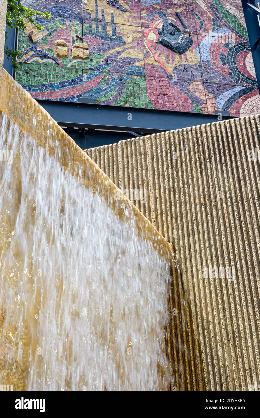 Birmingham Alabama, Kunstgalerie des Museum of Art, Wasserfall mit Wasserbrunnen, Stockfoto