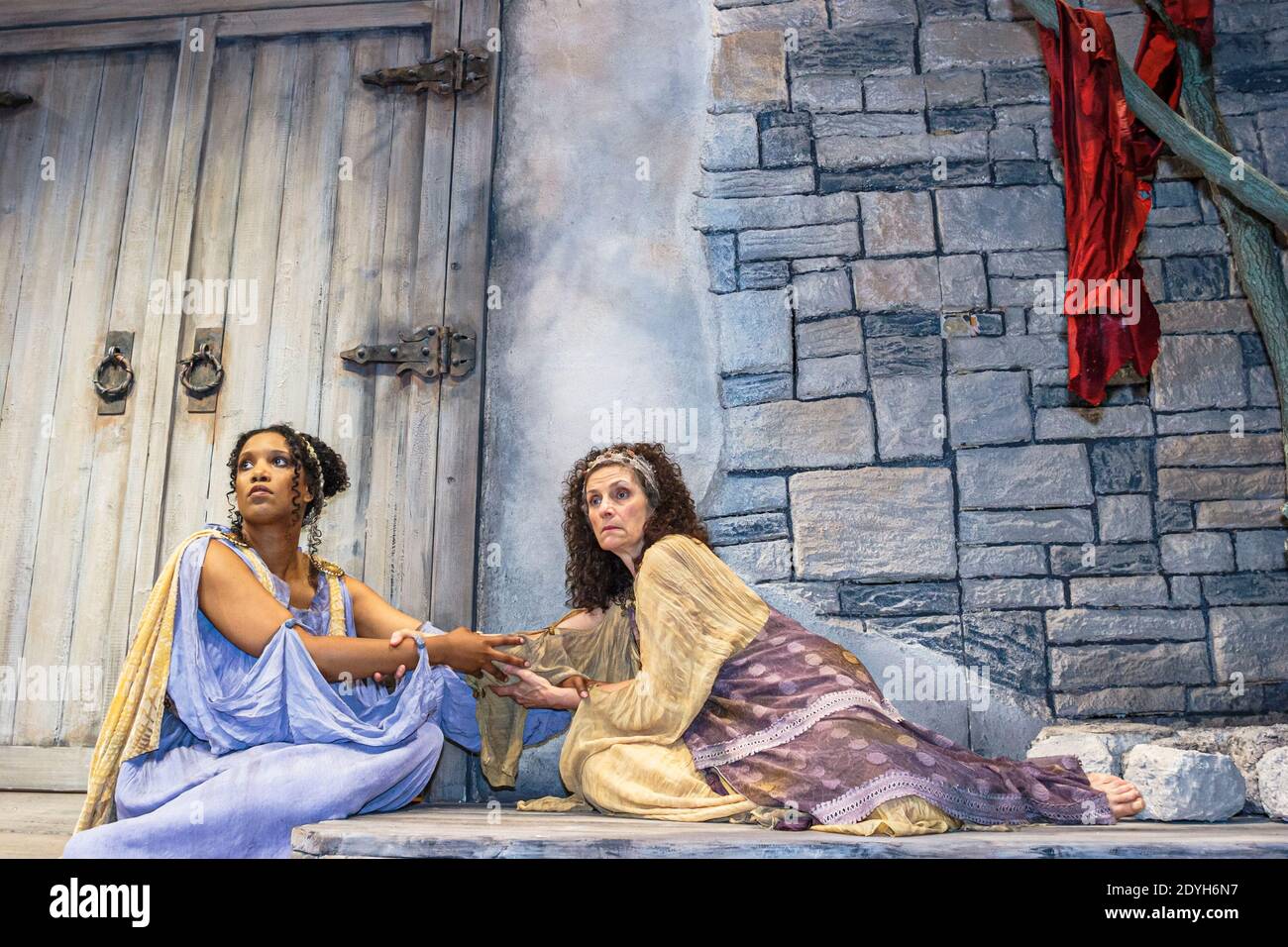 Alabama Montgomery Alabama Shakespeare Festival Bühne, die Trojanischen Frauen spielen Schauspielerinnen Schwarze Frau weibliche Szene Generalprobe, Stockfoto