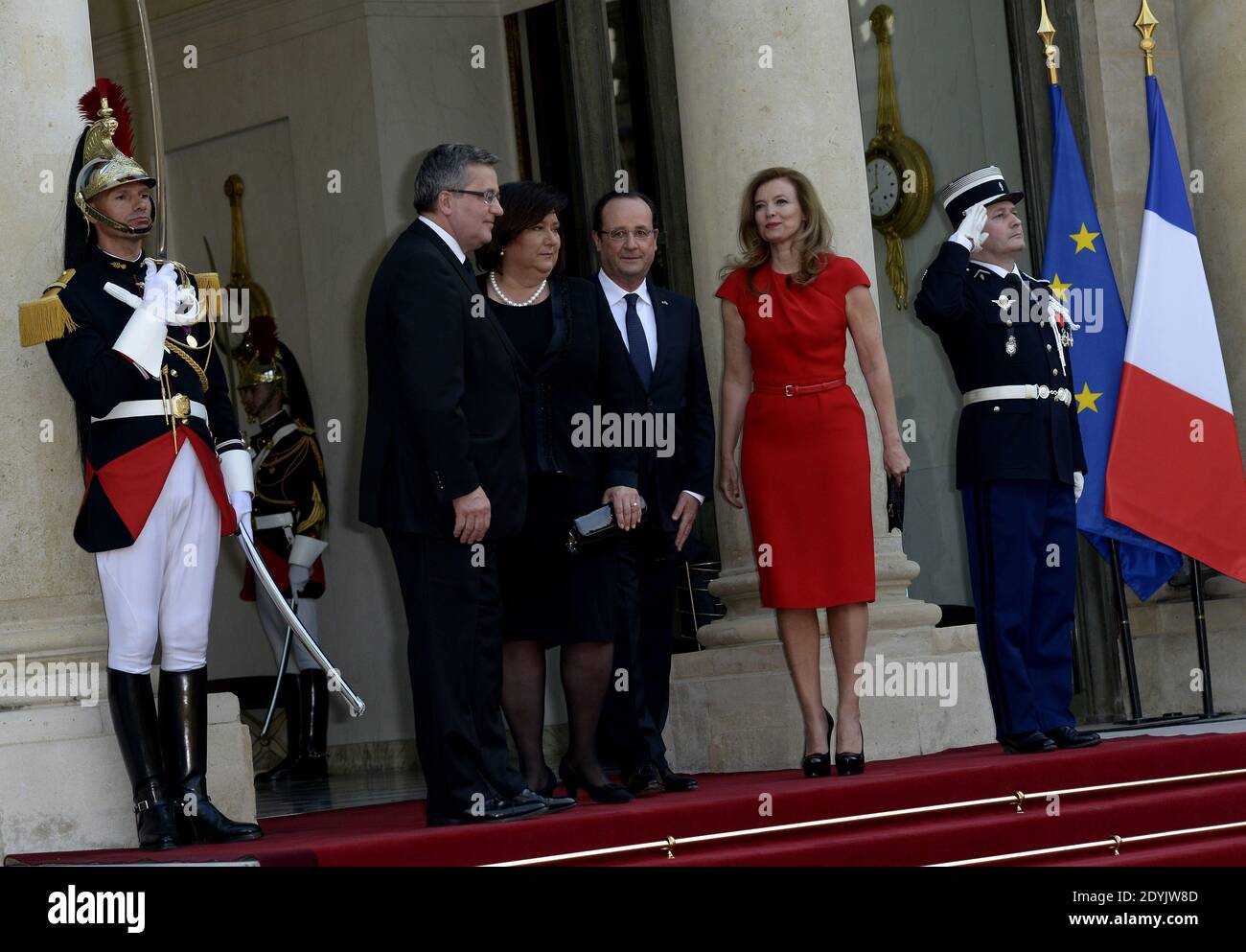 Der französische Präsident Francois Hollande und seine Gefährtin Valerie Trierweiler Stockfoto