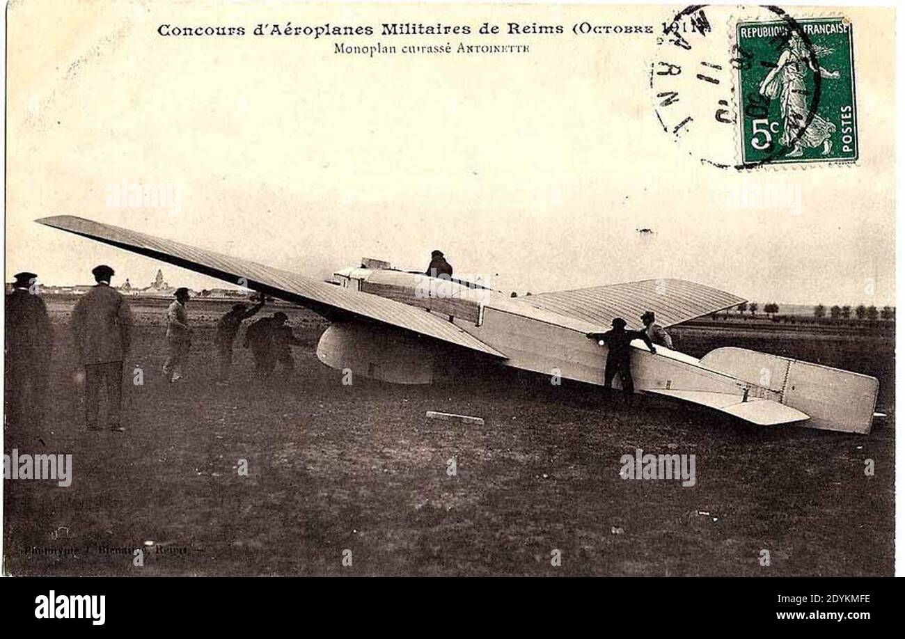 Latham in Antoinette Monobloc im Reims Militärprozess, Oktober 1911. Stockfoto