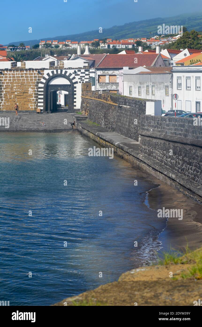 Porto Pim Bucht in der Stadt Horta, Faial Insel, Azoren, Portugal Stockfoto