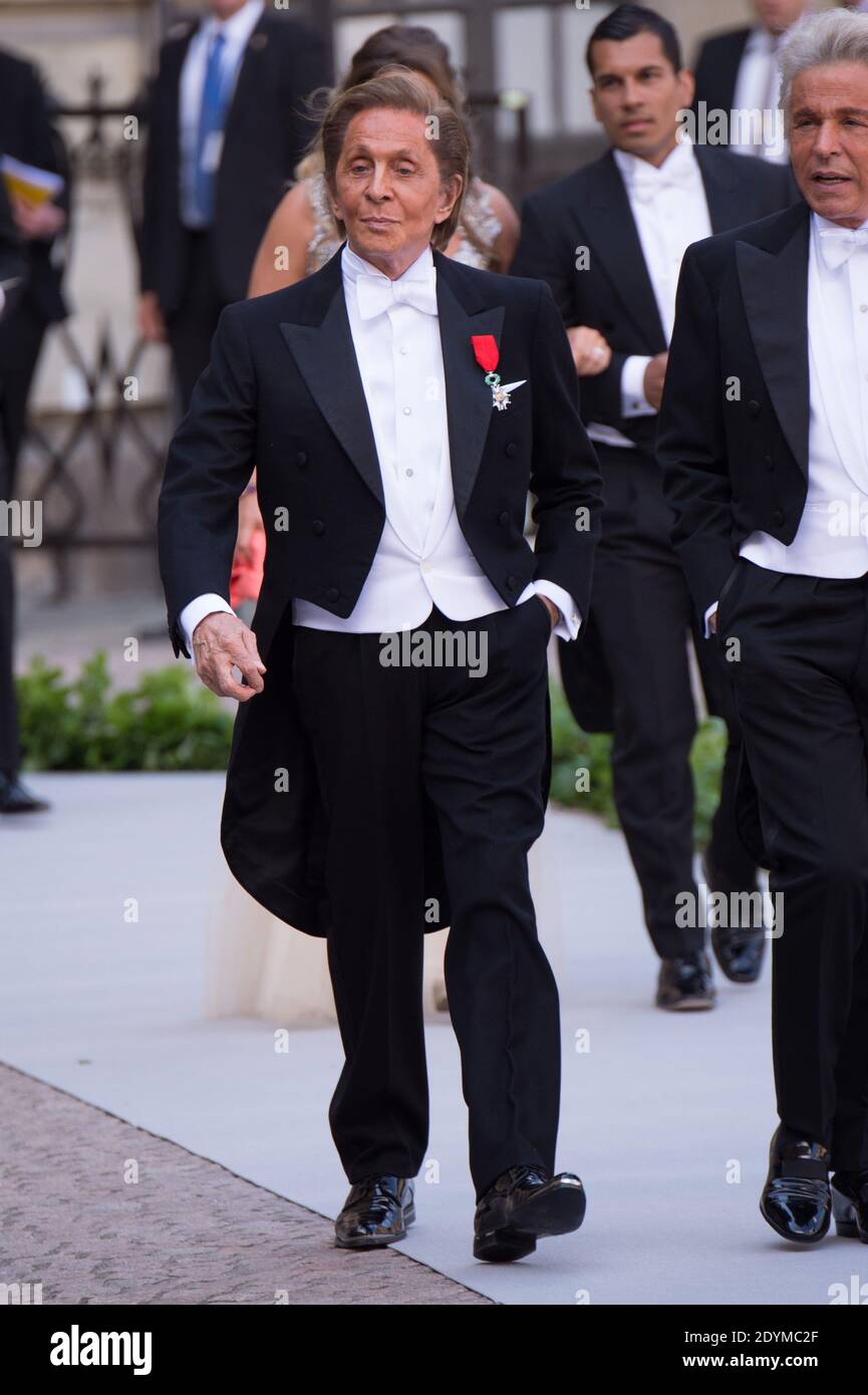 Designer Valentino Garavani (R) und Giancarlo Giammetti, Ehrenpräsident des Valentino Fashion House bei der Hochzeit der schwedischen Prinzessin Madeleine und Chris O'Neill in der Kapelle des Königlichen Palastes in Stockholm, Schweden, 08. Juni 2013. Foto von Nicolas Gouhier/ABACAPRESS.COM Stockfoto