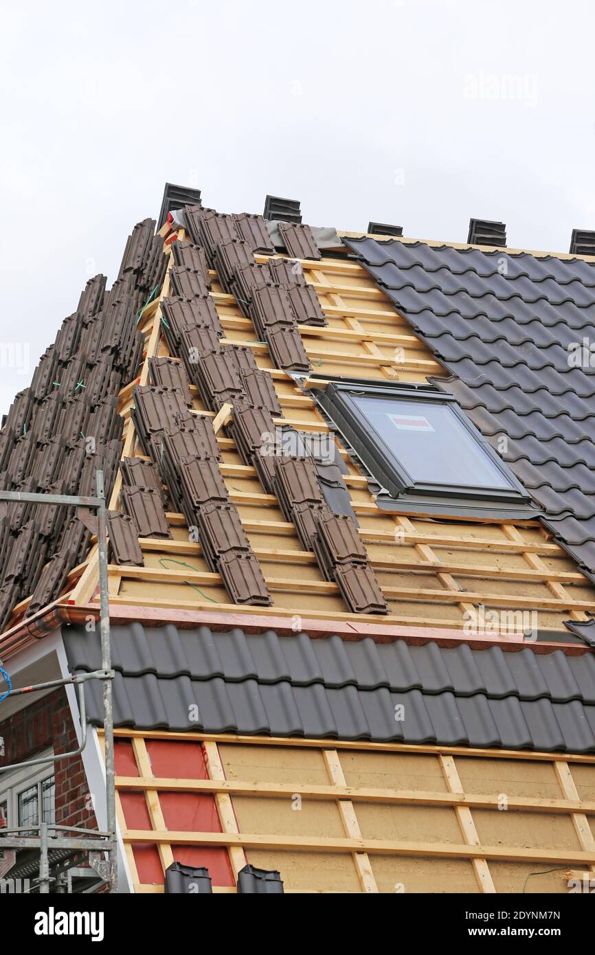 Roofing Latte auf der Baustelle Stockfoto