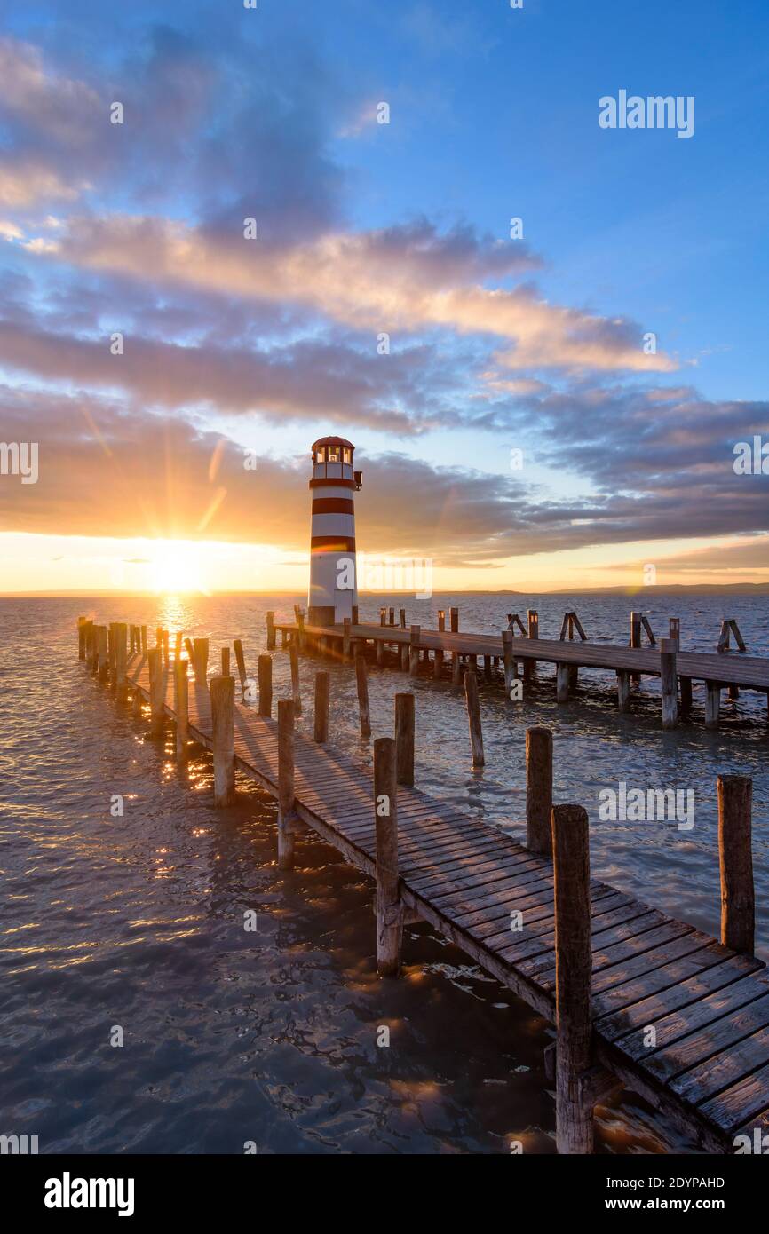 Podersdorf am See: Leuchtturm am Neusiedler See Der Neusiedler See (Neusiedler See), Burgenland, Österreich Stockfoto