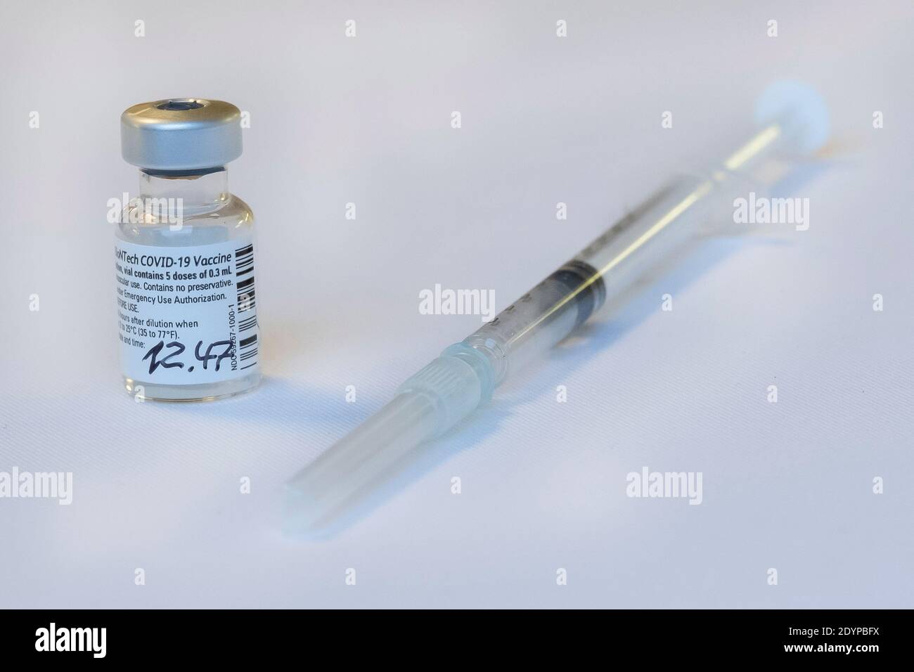 Corona-Impfstoff Pfizer-BioNTech Covid-19 Stockfoto