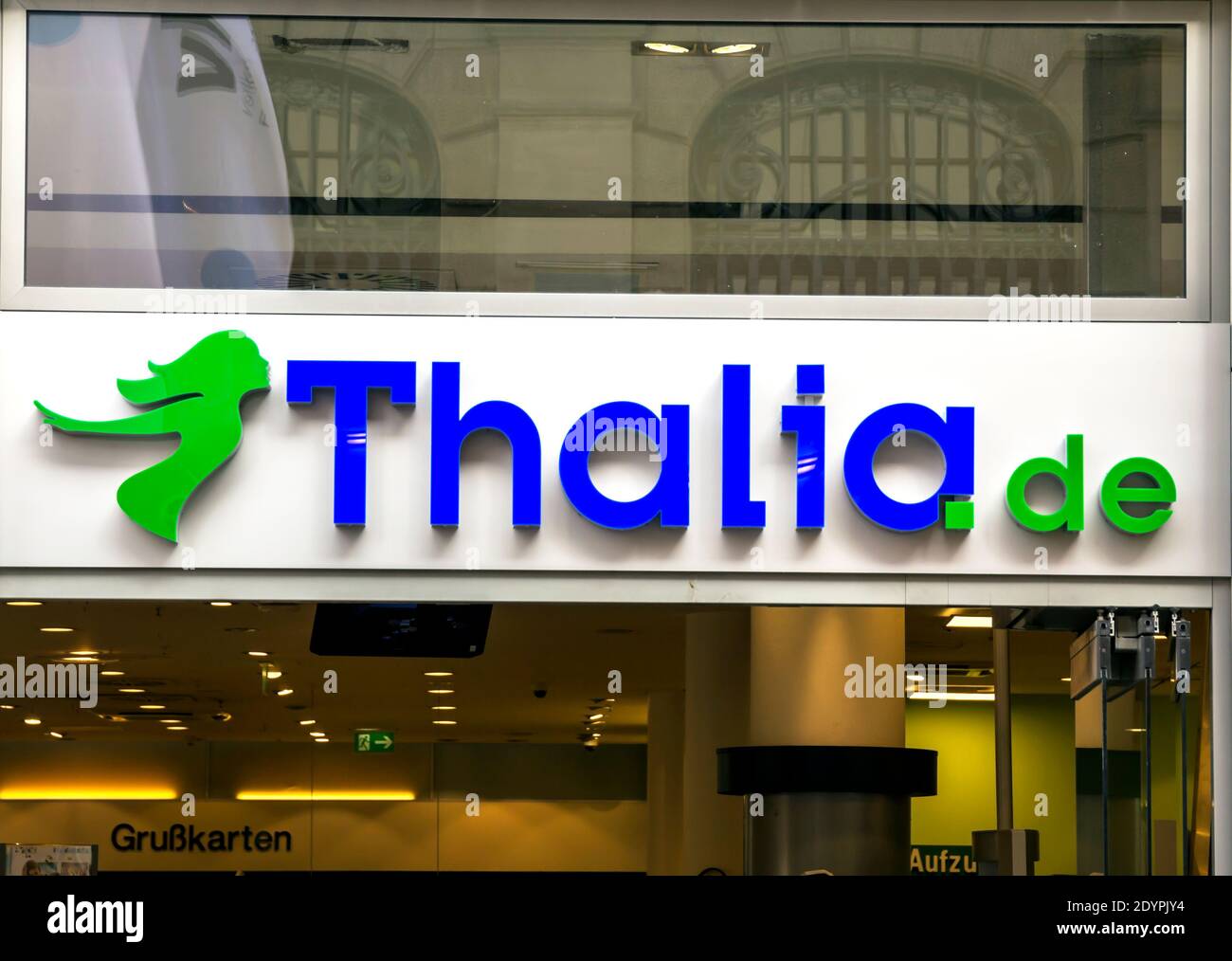 Erlangen DEUTSCHLAND: THALIA Store. THALIA ist eine Kette von mehr als 200 Buchhandlungen in Deutschland, Österreich und der Schweiz. Stockfoto