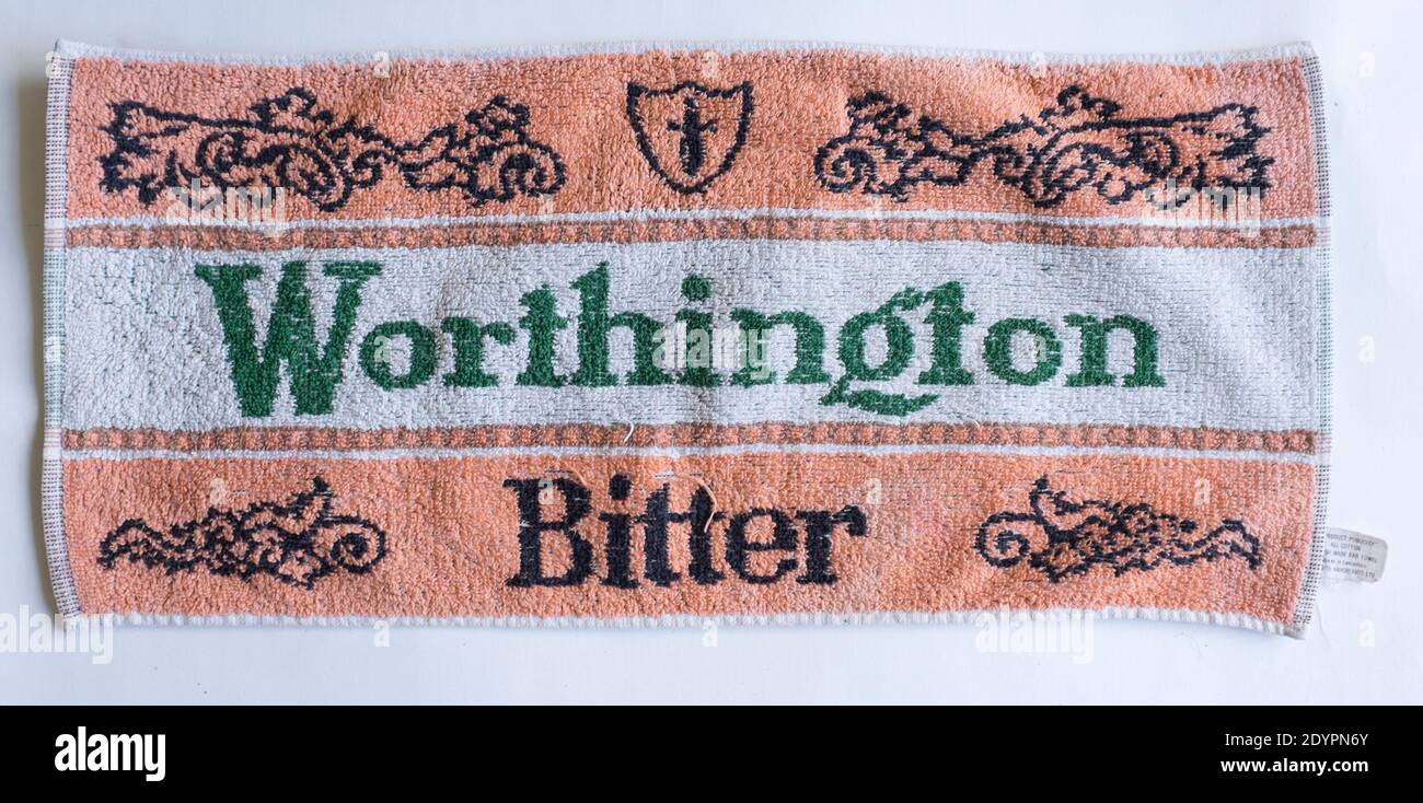 Pub Beer Towel Werbung Worthington Bitter Stockfoto