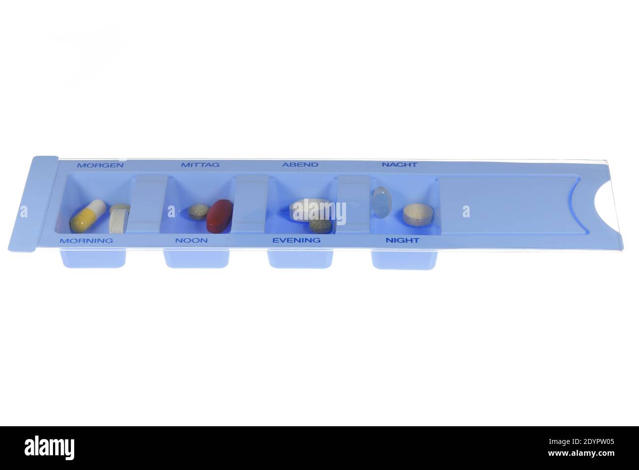 Pille Organizer auf weißem Hintergrund isoliert Stockfoto