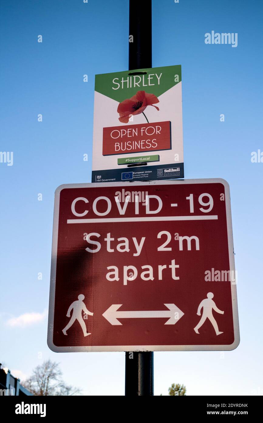 Covid-19 Schild, Stratford Road, Shirley, West Midlands, England, Großbritannien Stockfoto