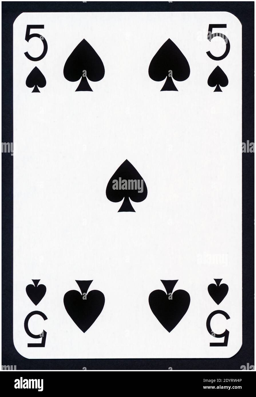 Spielkarten von Pik Anzug isoliert auf schwarzem Hintergrund - hohe Qualität XXL. Stockfoto