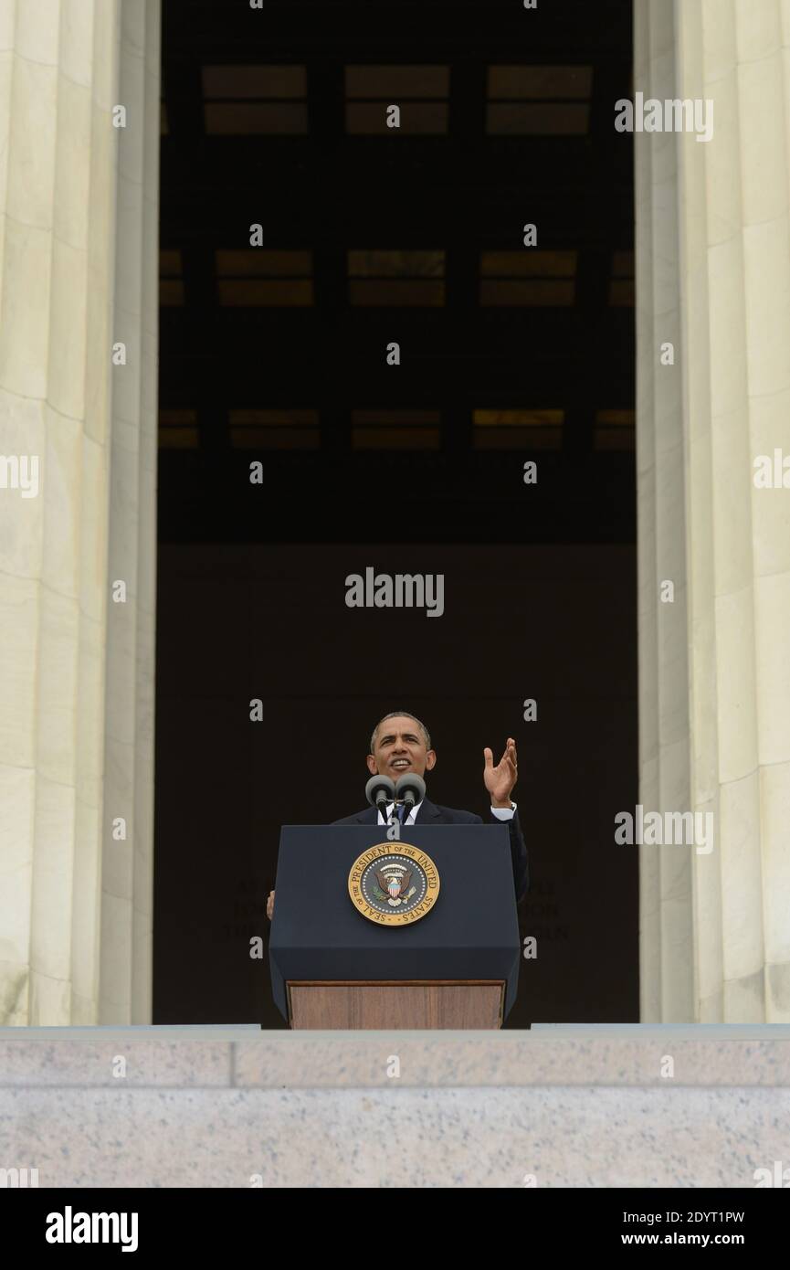 US-Präsident Barack Obama hält Bemerkungen während der Gedenkveranstaltung "Let Freedom Ring", am Lincoln Memorial in Washington DC, USA, am 28. August 2013. Die Veranstaltung wurde zum Gedenken an den 50. Jahrestag des 28. August 1963 März in Washington von dem verstorbenen Dr. Martin Luther King Jr. geführt, wo er berühmt gab seine "Ich habe einen Traum" Rede. Foto von Michael Reynolds/Pool/ABACAPRESS.COM Stockfoto