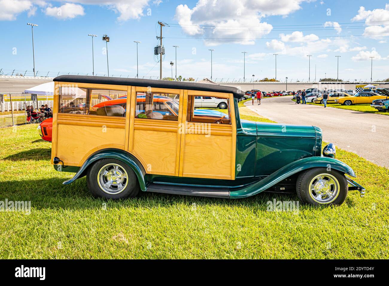 Daytona Beach, FL - 27. November 2020: 1932 Ford Model B Woody auf einer lokalen Auto-Show. Stockfoto