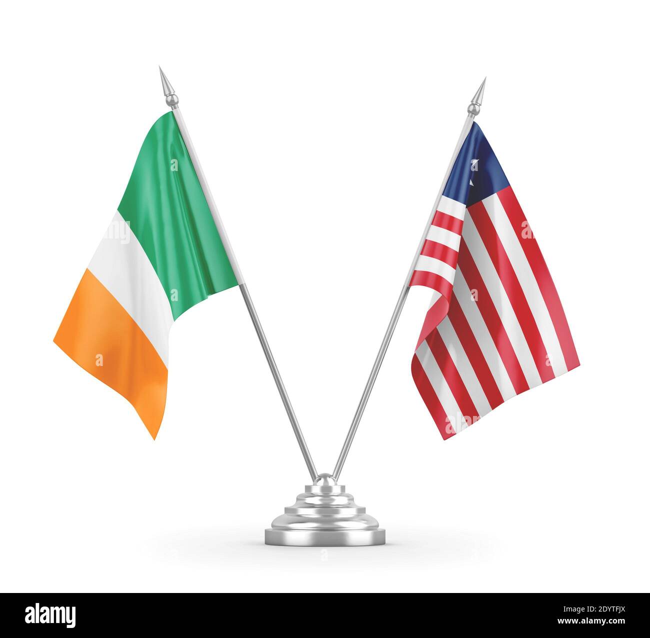 Liberia und Irland Tischflaggen isoliert auf weißem 3D-Rendering Stockfoto