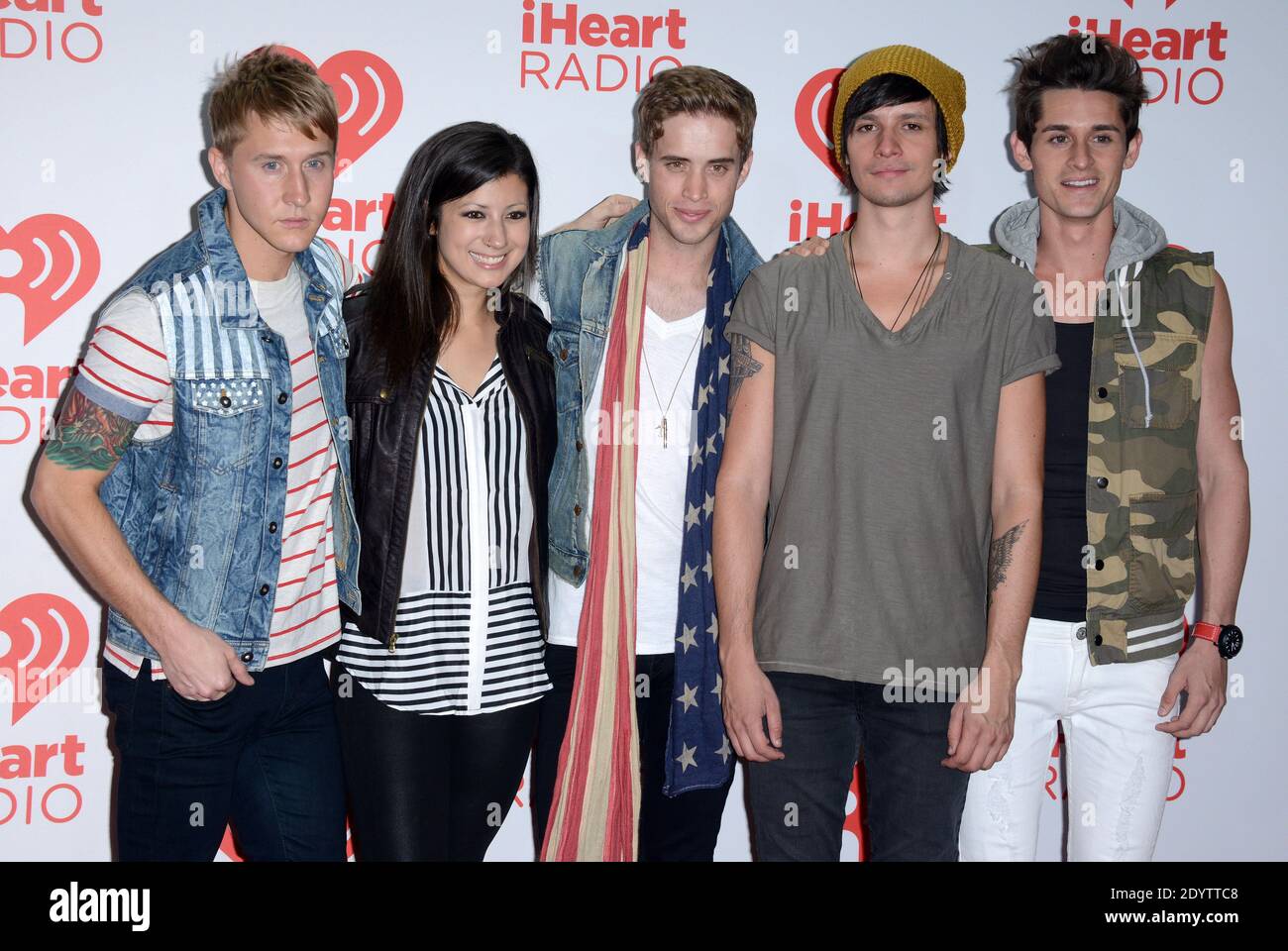 Jess Bowen, Brian Dales, Stephen Gomez und John Gomez vom Summer Set posiert am 20. September 2013 im Presseraum des iHeartRadio Music Festivals 2013 in der MGM Grand Arena in Las Vegas, NV, USA. Foto von Lionel Hahn/ABACAPRESS.COM Stockfoto Jess Bowen, Brian Dales, Stephen Gomez und John Gomez vom Summer Set posiert am 20. September 2013 im Presseraum des iHeartRadio Music Festivals 2013 in der MGM Grand Arena in Las Vegas, NV, USA. Foto von Lionel Hahn/ABACAPRESS.COM Stockfoto