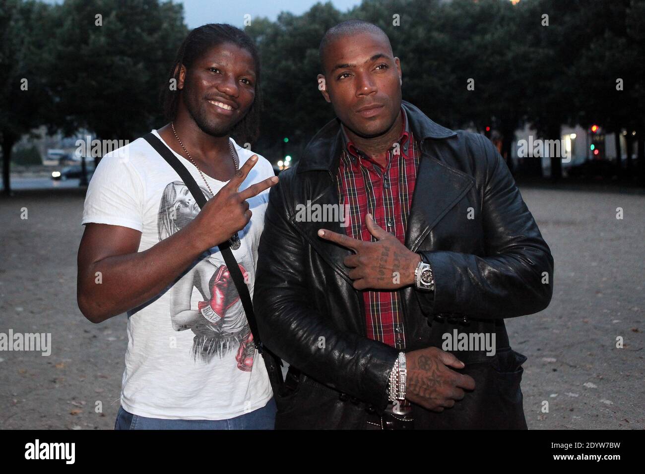 Hassan N'Dam und Lord Kossity Teilnahme an der Petanque-Turnier zugunsten der Vereinigung "Meghanora" am Place des Invalides in Paris, Frankreich, am 29. September 2013 statt. Foto von Audrey Poree/ABACAPRESS.COM Stockfoto