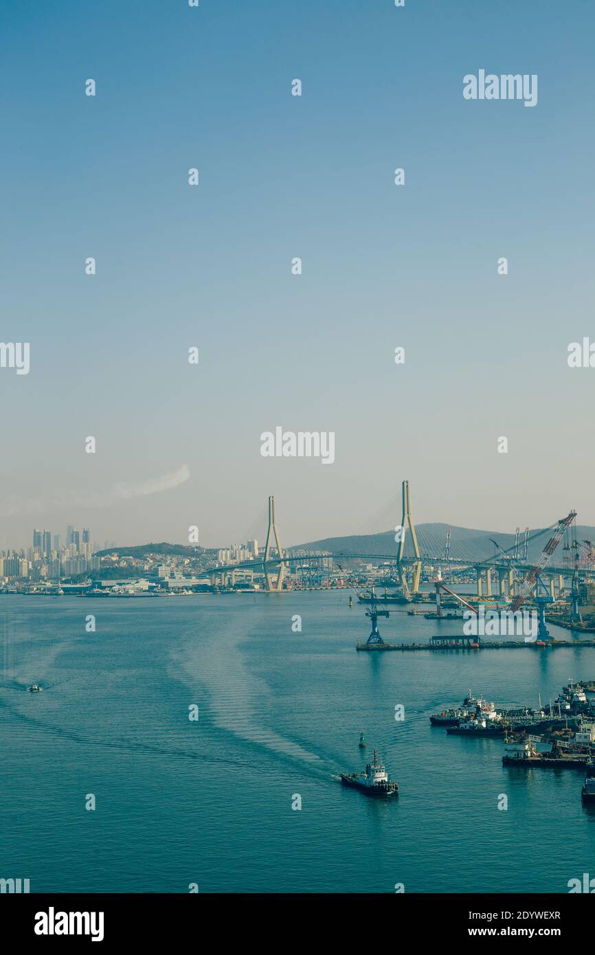 Panoramablick auf den Hafen von Busan in Busan, Korea Stockfoto