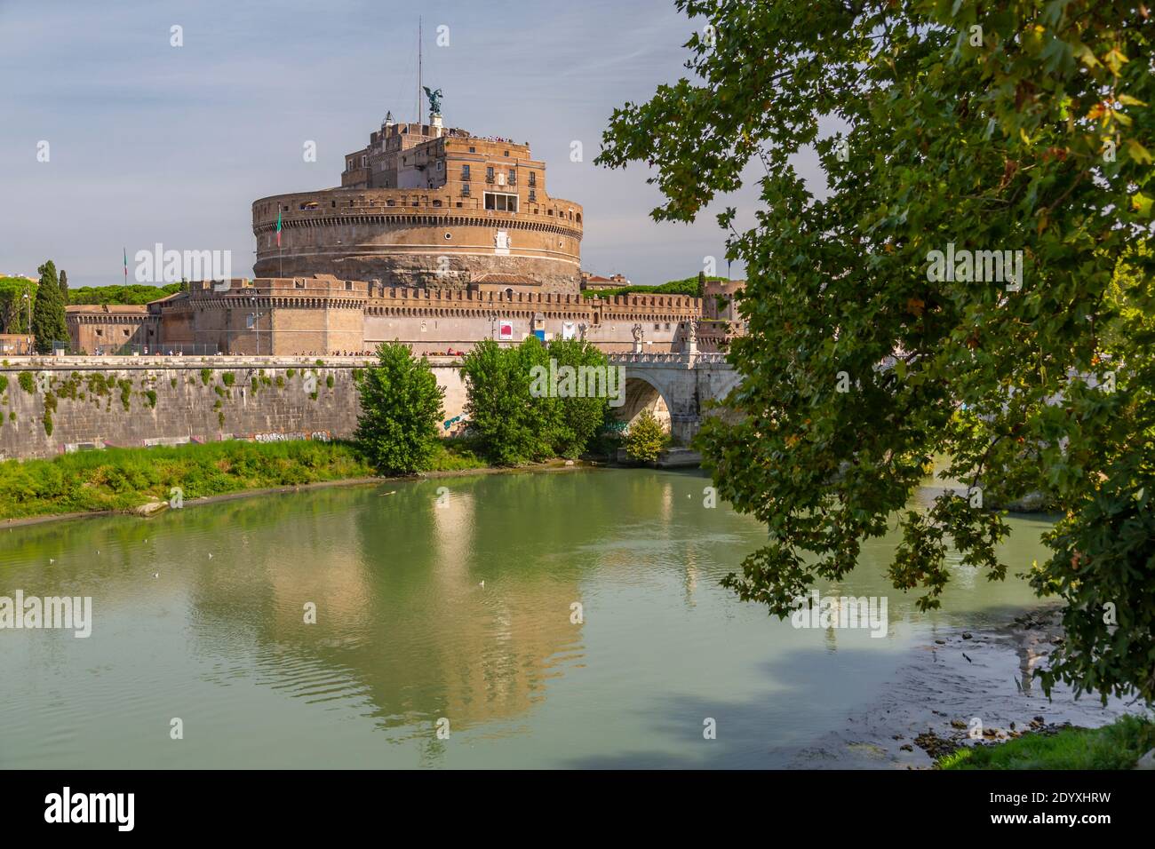 Blick auf das Mausoleum von Hadrian (Engelsburg), Parco Adriano, Rom, Latium, Italien, Europa Stockfoto