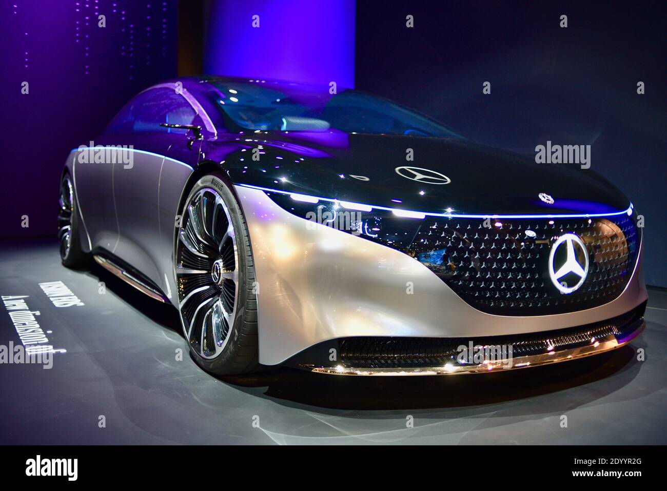 Vollelektrisches Fahrzeug Mercedes Benz Vision EQS auf der CES weltweit  größte Messe Las Vegas, NV, USA Stockfotografie - Alamy