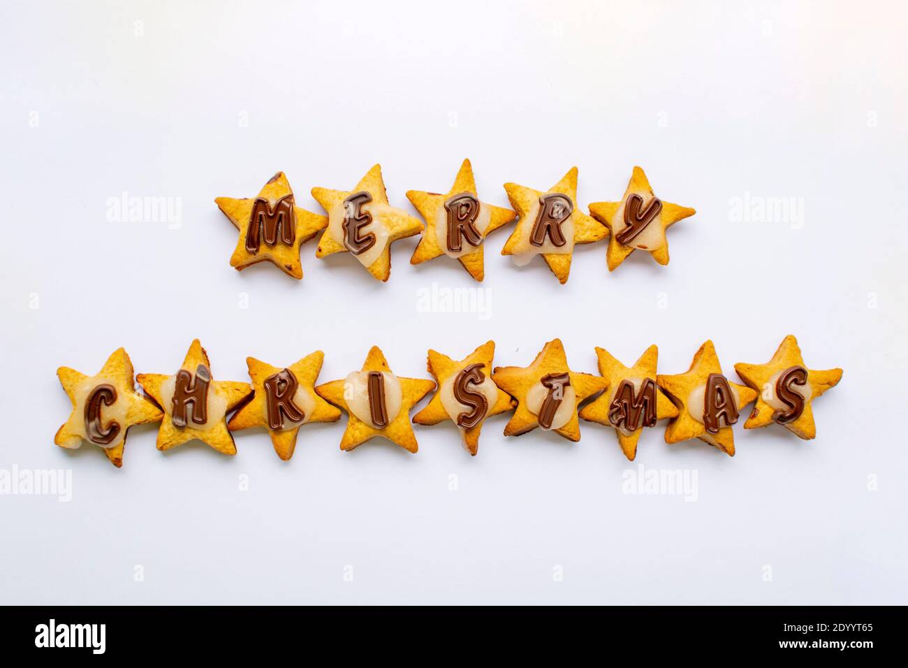 Frohe Weihnachten Lebkuchenstern Kekse mit Schokolade und Glasur Stockfoto