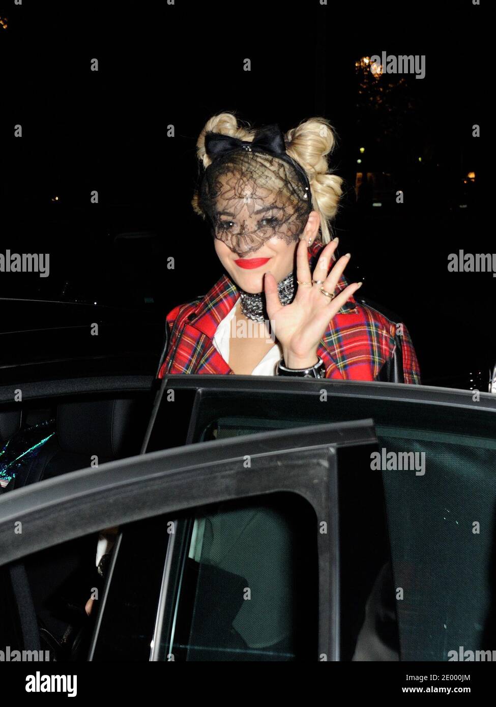 Rita Ora nimmt an der Cocktailparty 'Mademoiselle C' im Pavillon Ledoyen in Paris, Frankreich, am 1. Oktober 2013 Teil. Foto von Alban Wyters/ABACAPRESS.COM Stockfoto