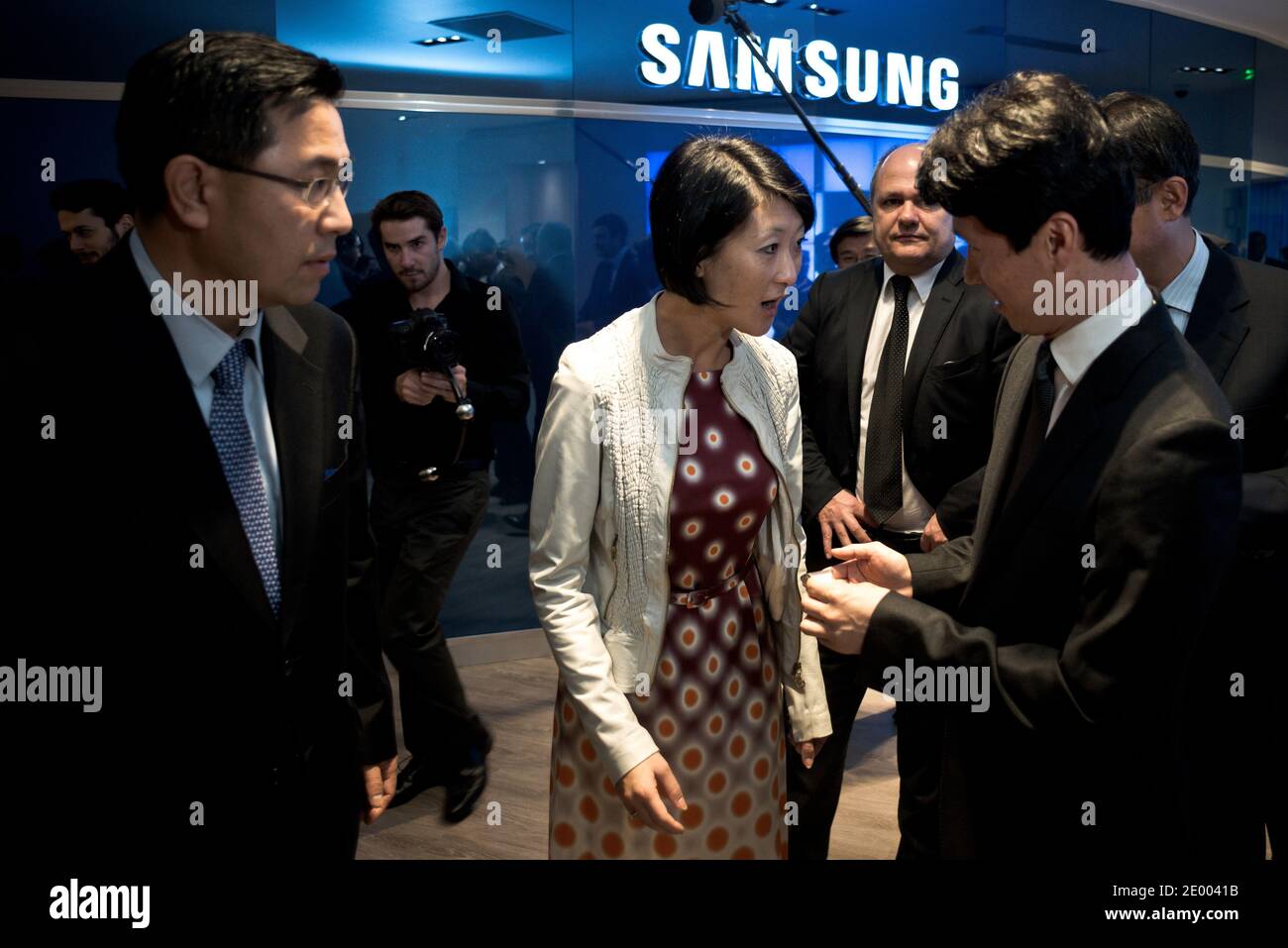 Fleur Pellerin, Minister für digitale Wirtschaft, weiht am 4. Oktober 2013 den neuen Hauptsitz von Samsung Electronics France in Saint-Ouen, Frankreich, ein. Foto von Nicolas Messyasz/ABACAPRESS.COM Stockfoto