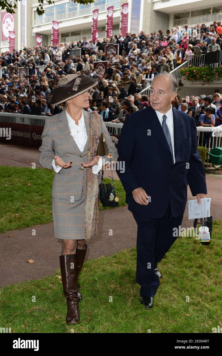 Zahra Aga Khan und ihr Vater, ismaelischer Führer und Rennpferd-Besitzer Prinz Karim Aga Khan, besuchen Qatar Prix de l'Arc de Triomphe auf der Rennbahn Longchamp in Paris, Frankreich, am 6. Oktober 2013. Foto von Ammar Abd Rabbo/ABACAPRESS.COM Stockfoto