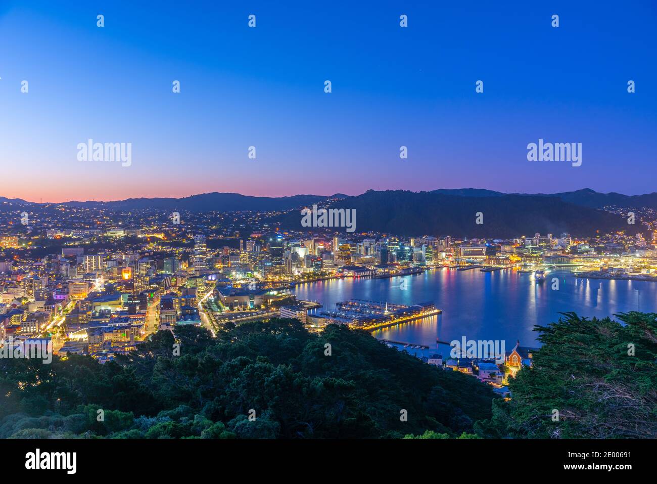 Sonnenuntergang Luftaufnahme von Wellington, Neuseeland Stockfoto